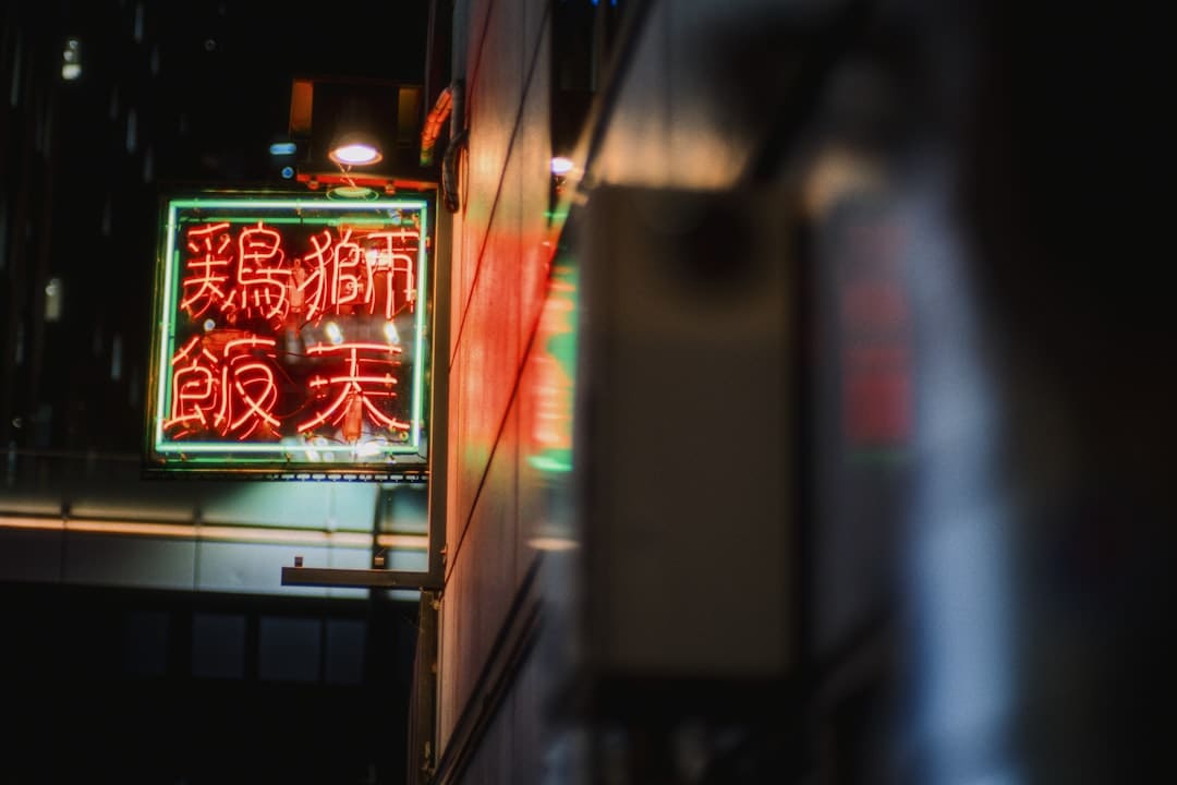 《百分百出品》R.E.D组合正式出道 出品人张艺兴泪洒现场